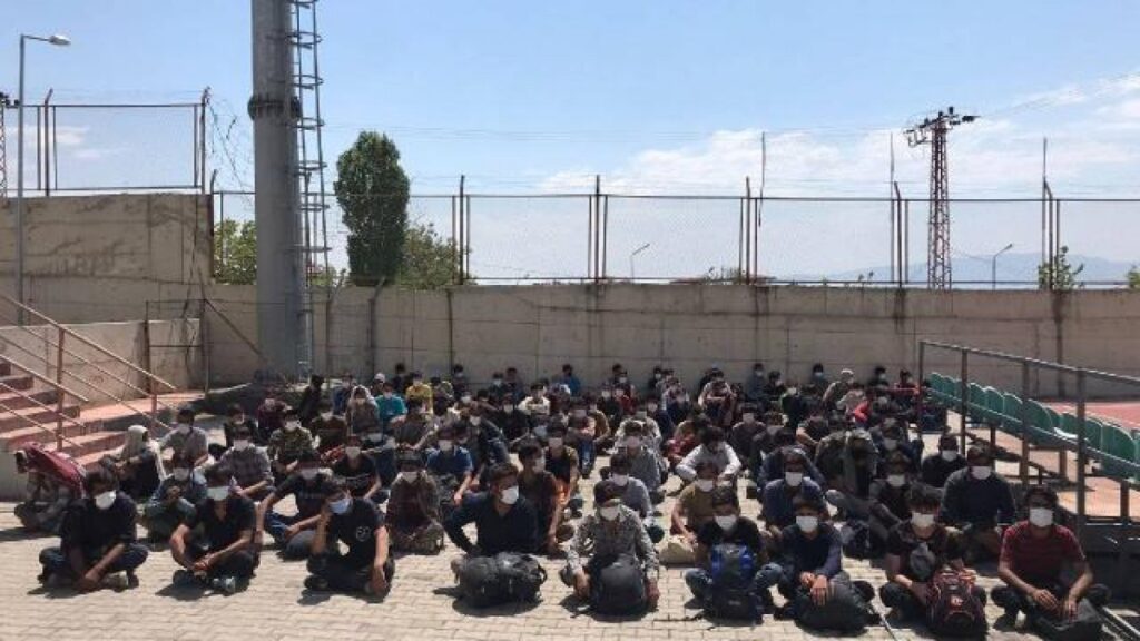 113 irregular migrants held in eastern Turkey
