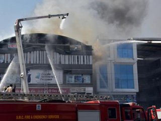 20 students killed in fire at commercial complex in India