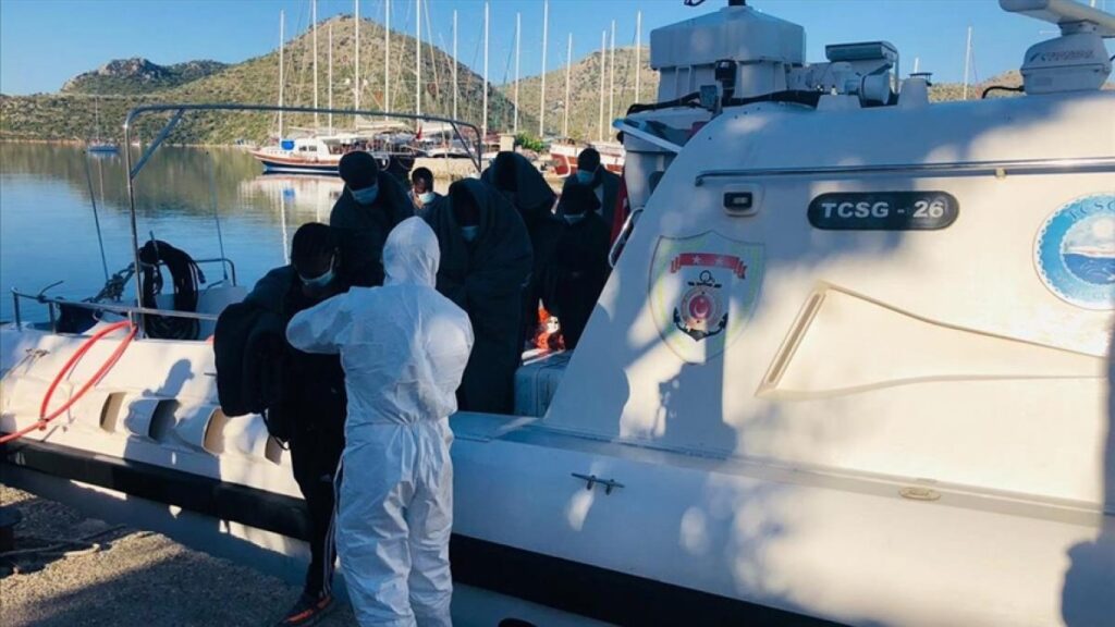 70 irregular migrants rescued by Turkey in Aegean Sea