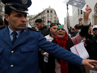 Algeria police deny deaths in Friday protests