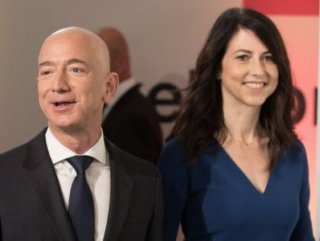 Amazon CEO retains control of the company after divorce