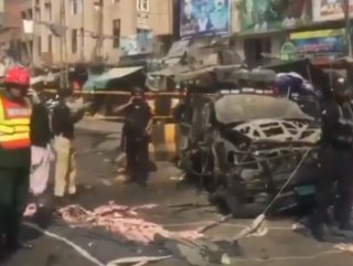 At last 8 killed in Lahore suicide attack