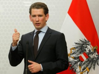 Austrian chancellor ousted in no-confidence vote