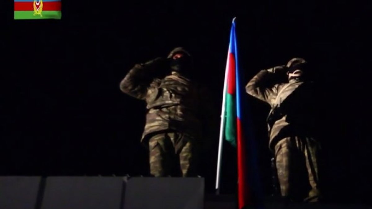 Azerbaijani army hoists flag in recently freed Lachin city