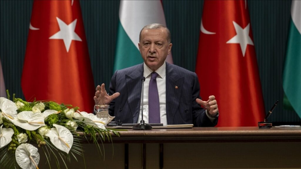 Blaming Turkey for refugee crisis amounts to 'ingratitude': Erdoğan