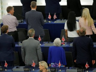 Brexiteers turn their backs in protest against EU anthem