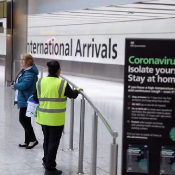 British airports warn 20,000 jobs at risk