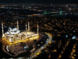 Çamlıca Mosque opens for worship in Istanbul