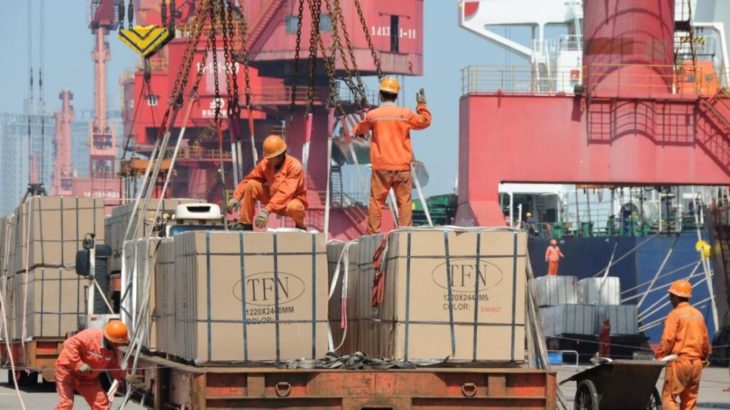 Chinese imports, exports see sharp rise despite pandemic
