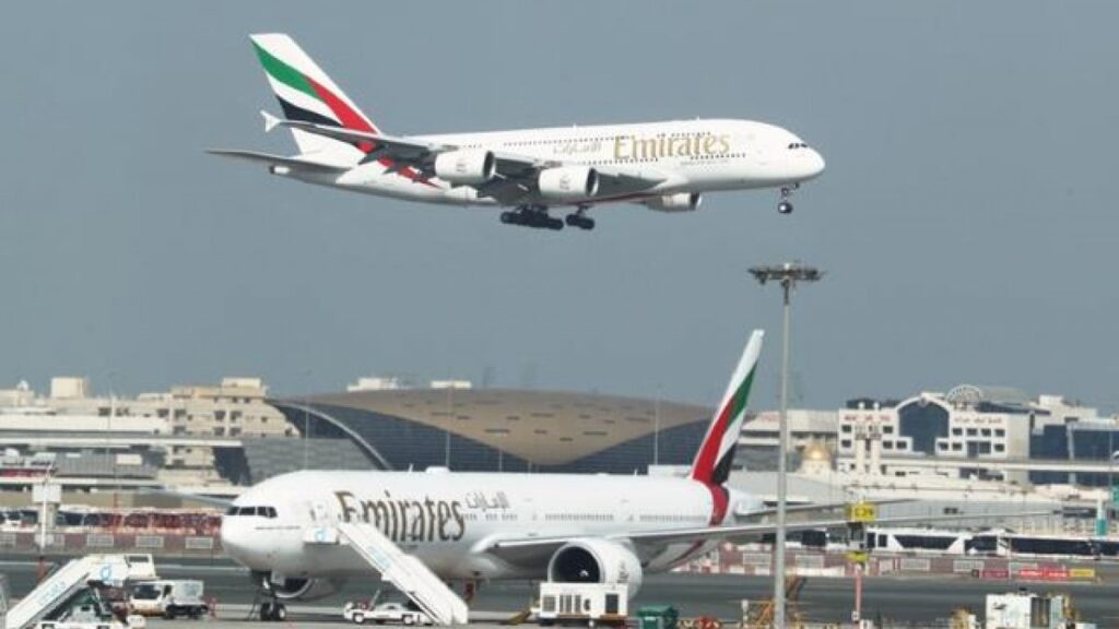 Emirates Airlines asks support from Dubai government