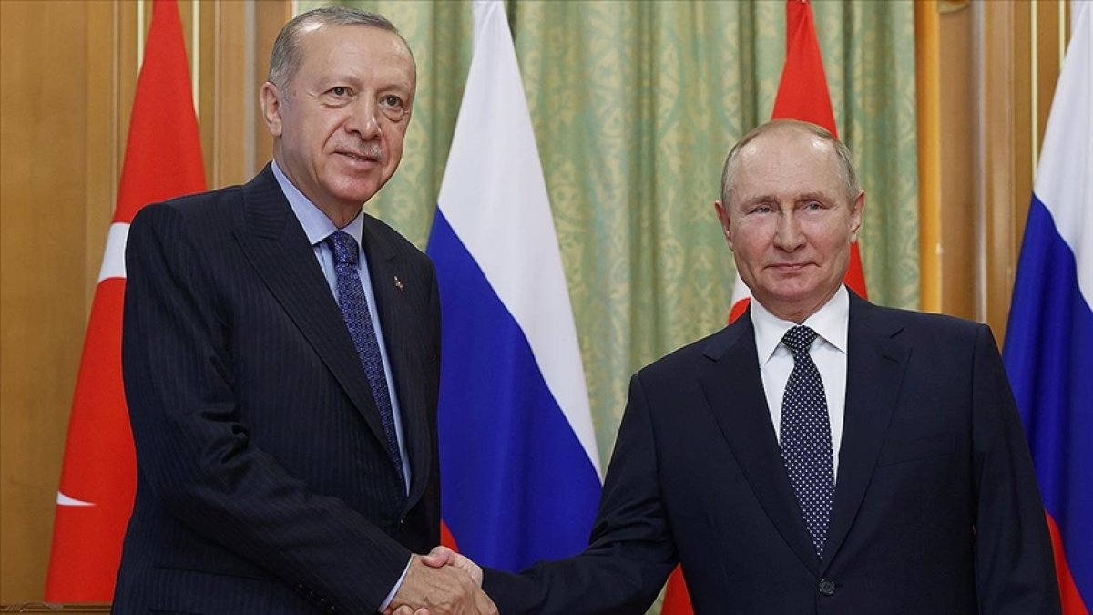 Erdoğan holds phone call with Scholz, Putin to discuss international matters