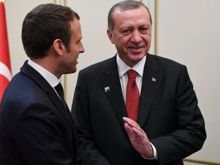 Erdoğan holds talk with Macron over Syria operation