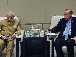 Erdoğan, Modi discuss Pakistan-India border incidents