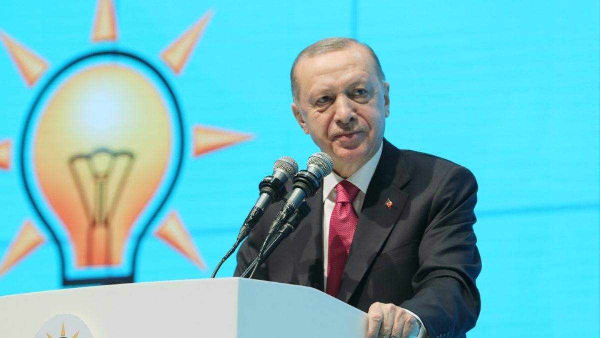 Erdoğan promises welfare, employment in Labor Day message