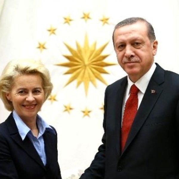EU chief thanks President Erdoğan for solidarity