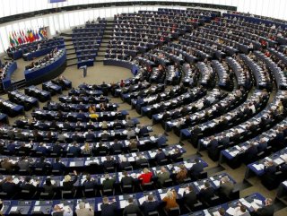 EU parliament freezes Turkey's EU accession process