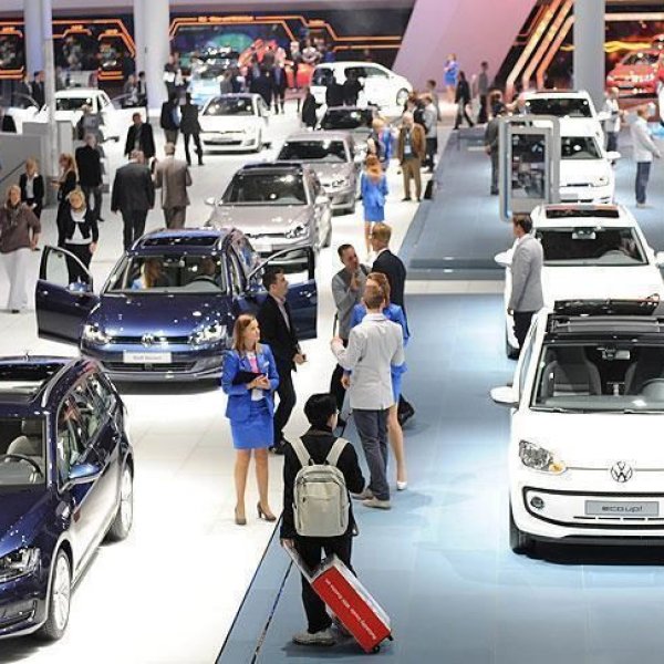 EU passenger car market shrinks in the first half of 2020
