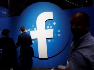 Facebook suspends pre-installs apps on Huawei