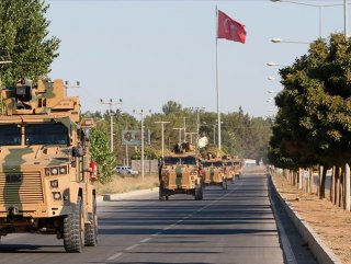 First joint Turkish-US ground patrols begin in Syria