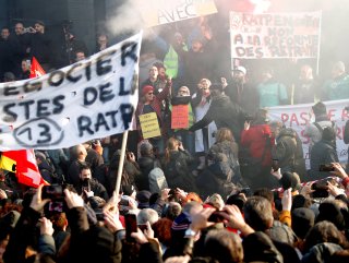 French police use tear gas to disperse protesters