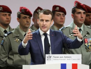 French president keeps supporting YPG terrorists