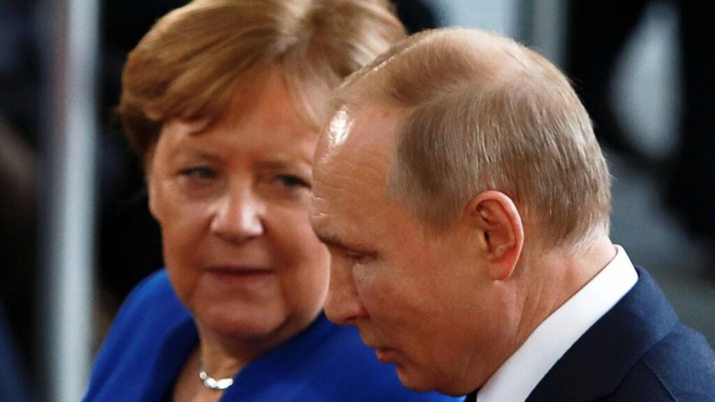 German chancellor urges Belarus dialogue in call with Putin