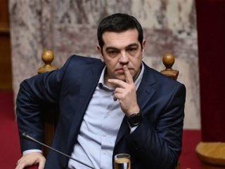 Greece backs down from extending territorial waters limit