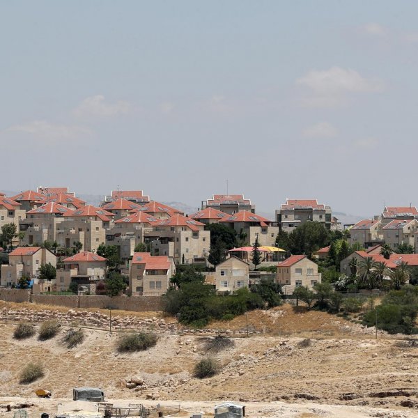 Israel begins to build illegal settlements in West Bank