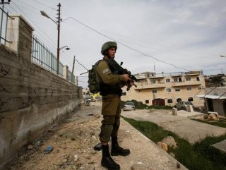 Israel forces arrest 6 Palestinians in W. Bank