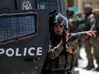 Israeli forces arrested 12 Palestinians in W.Bank