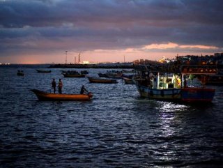 Israeli government enlarges Gaza fishing zone