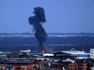 Israeli military bombs Gaza despite ceasefire