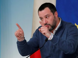 Italian PM calls for snap elections
