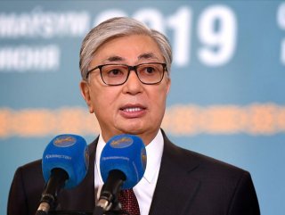 Kazakh ruler is sworn in as president
