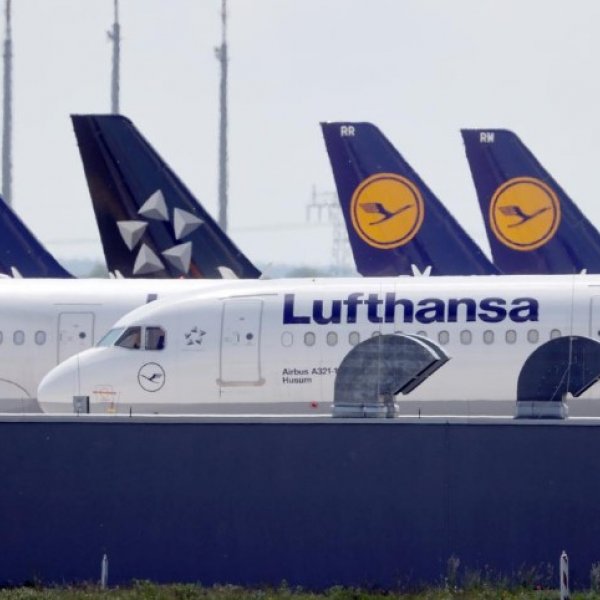 Lufthansa may cut 22,000 jobs to prevent crisis