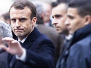 Macron prepares response to 'Yellow Vest' protesters