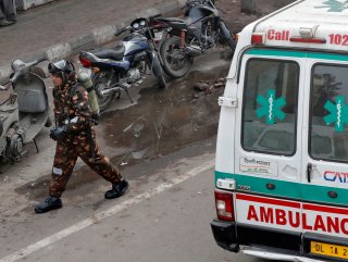 Massive factory fire kills 43 in India