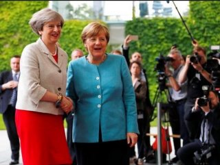 May to meet Merkel in Berlin for Brexit talks