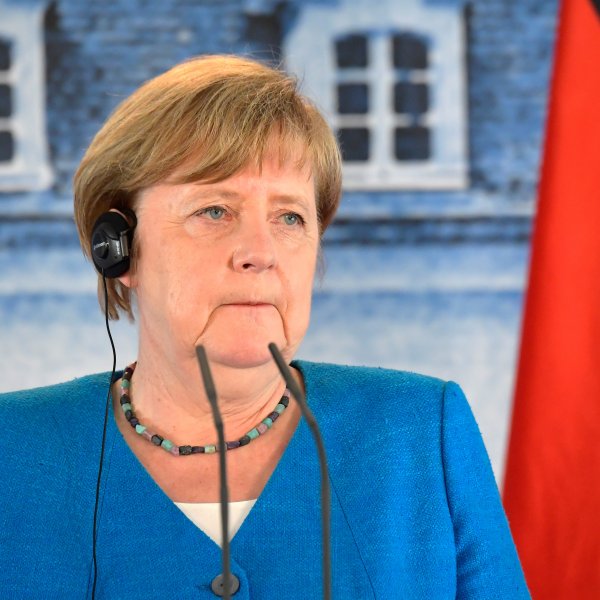 Merkel voices support for EU’s revised recovery plan