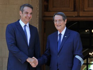 Mitsotakis visits Greek Cypriot administration
