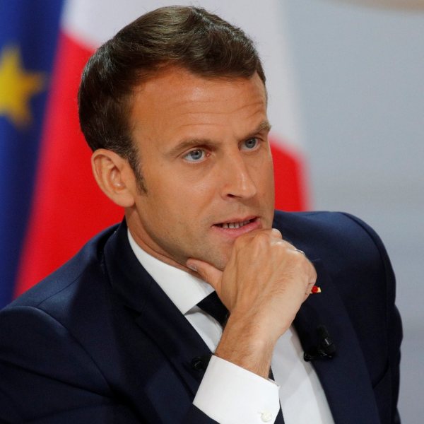 New French government to be announced on Monday