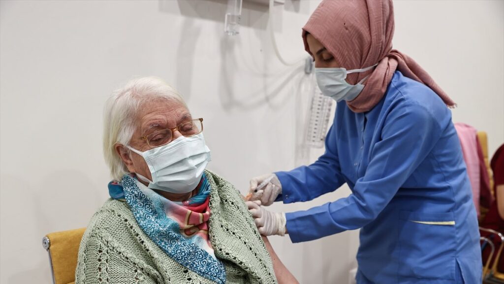 Number of people vaccinated for coronavirus tops 2 million in Turkey