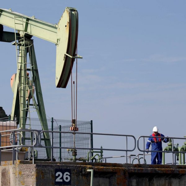 Oil prices see rise as US oil inventories fall