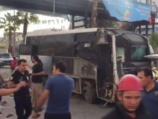 PKK terror attack on police bus injures 5 in Adana