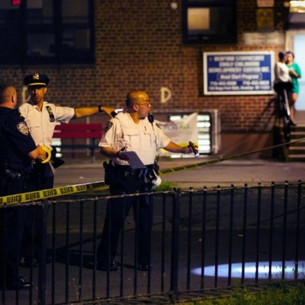 Police officers shot and wounded in New York