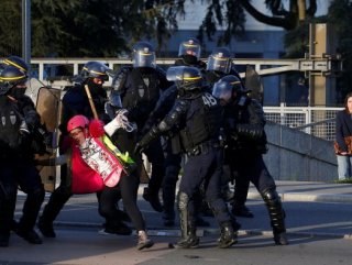 Police violence in Yellow Vest protests
