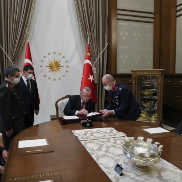 President Erdoğan approves Supreme Military Council decisions