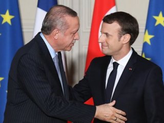 President Erdoğan discusses economic ties with Macron