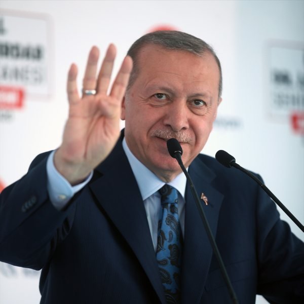 President Erdoğan hails Turkey's virus aid to 138 countries
