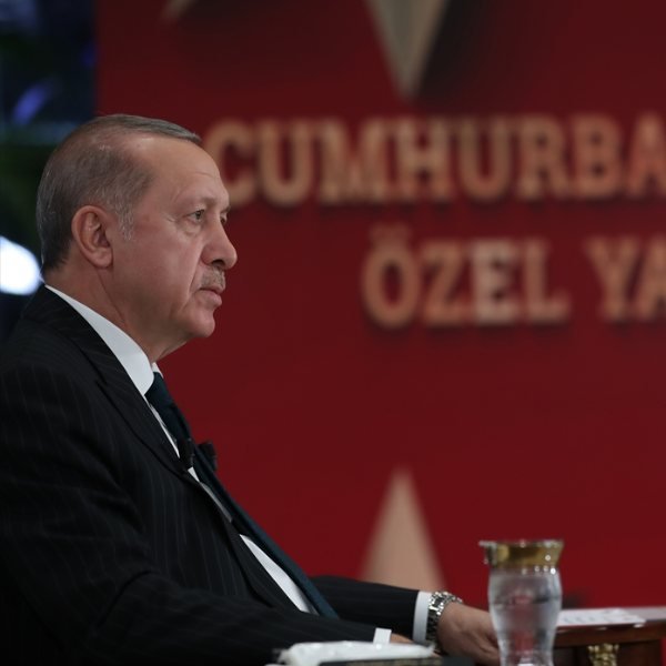 President Erdoğan, Trump discuss bilateral ties over phone